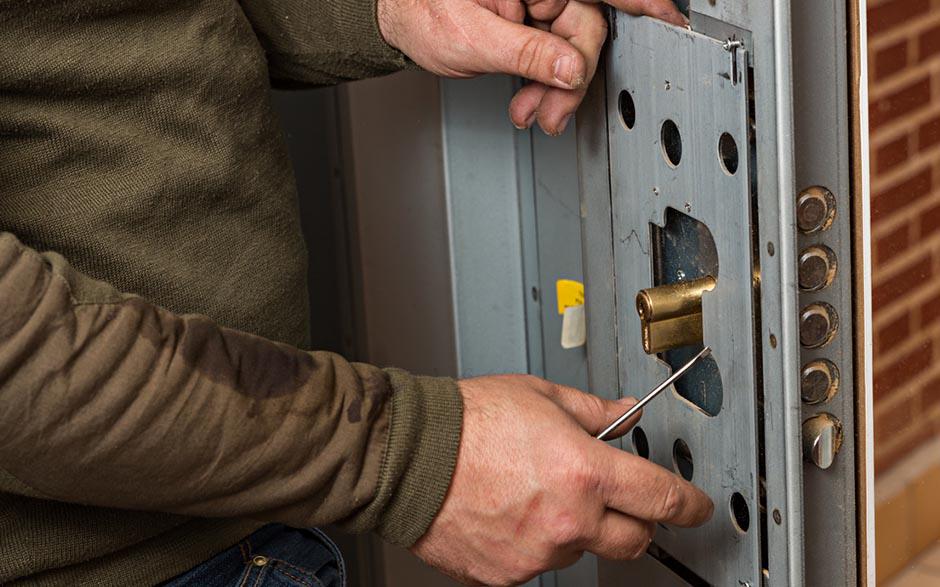 changer une serrure de porte Ballancourt-sur-Essonne